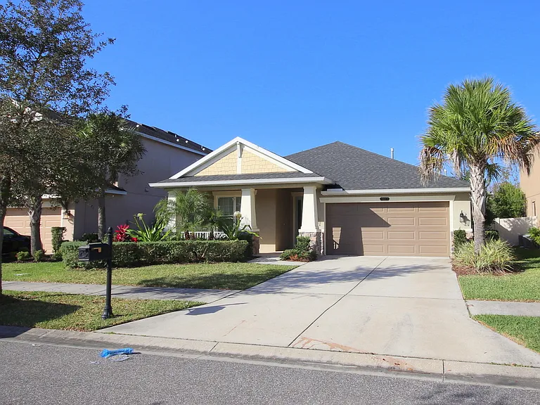 8827 Sentiero Dr — Photo 1