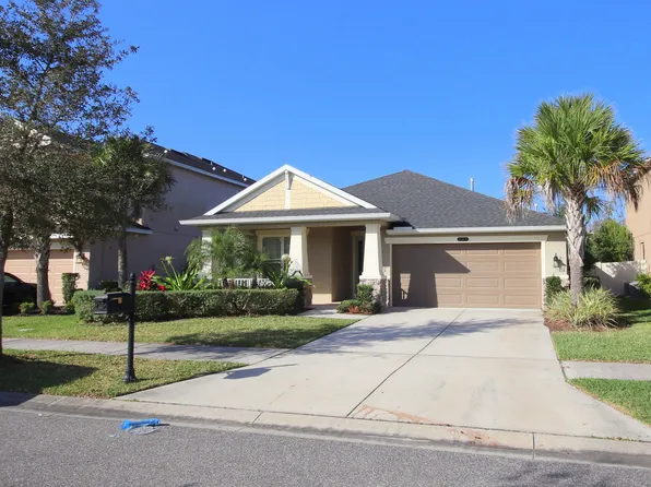 8827 Sentiero Dr, Land O Lakes, FL 34637