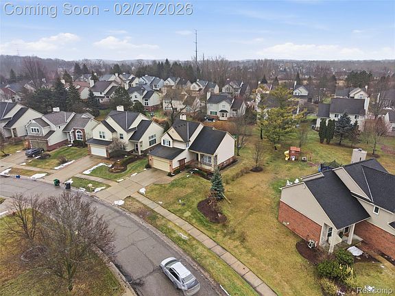 3rd image of 3613 Briarbrooke Ln