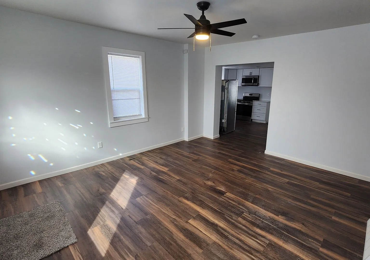 Freshly remodeled 2 bed / 1 bath home with yard and garage in West Salem! — Photo 3