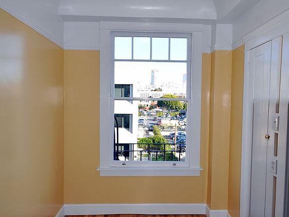 4th image of 337 Fulton St APT 42