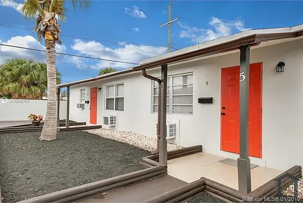 2 bed, 749 sqft, $2,000 — Photo 3