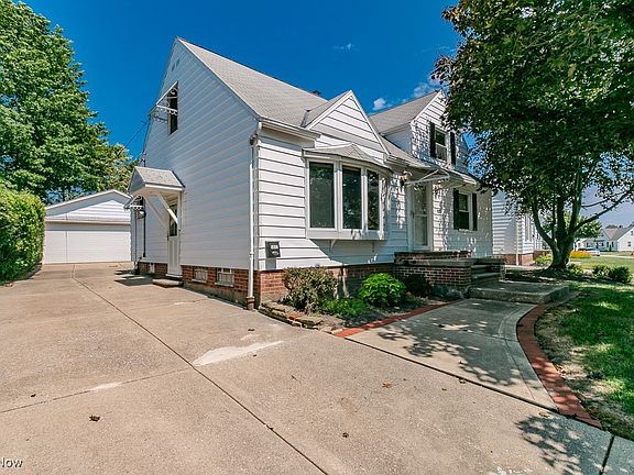 4th image of 5843 Circle Dr