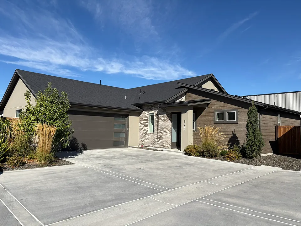 8384 W Meltwater Ln