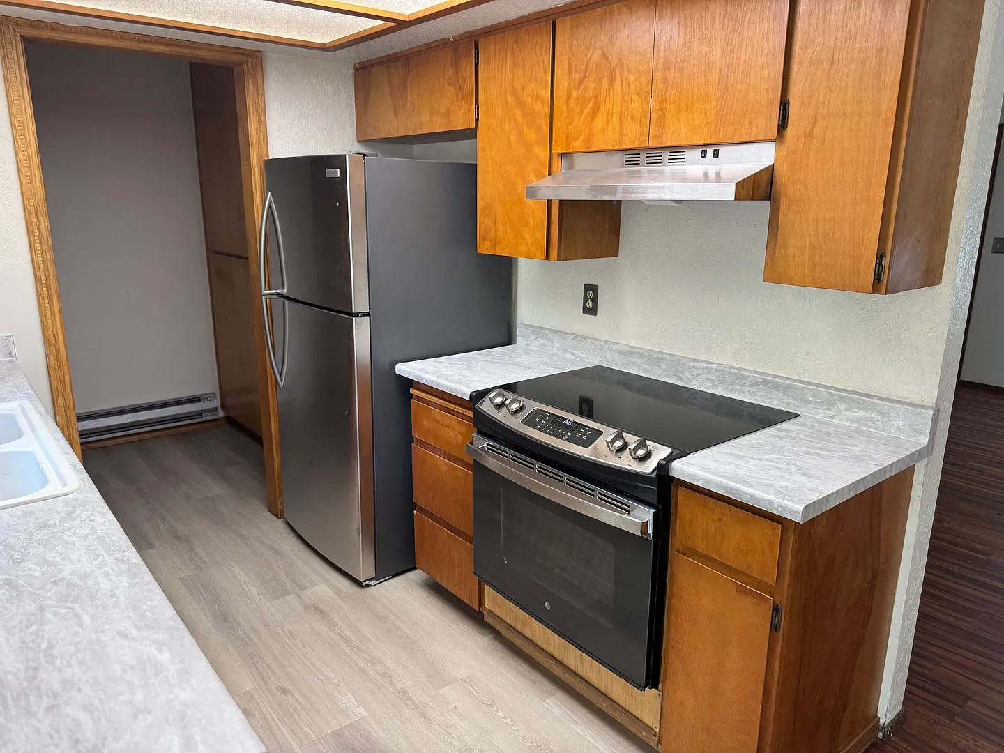 3 Bed/1 Bath +Garage +Shop, Marblemount — Photo 2