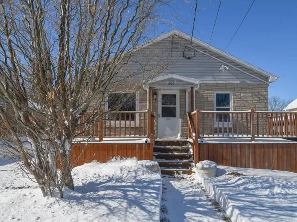 307 Jorgensen St, Denmark, WI 54208