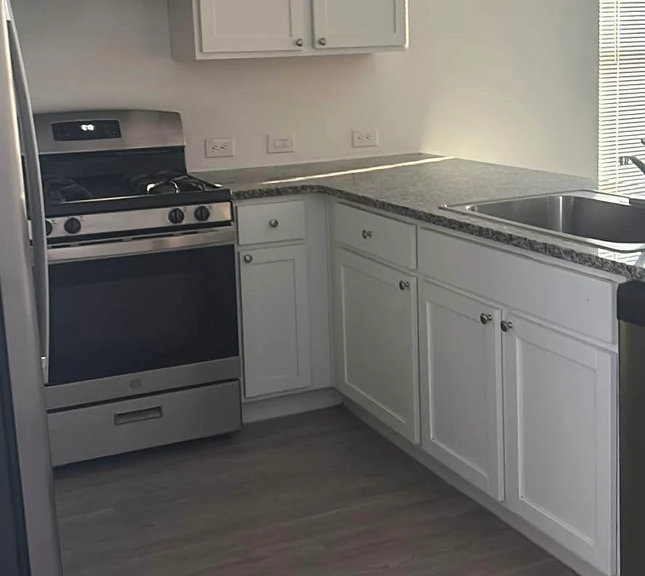 3 bed, 1266 sqft, $1,700 — Photo 4