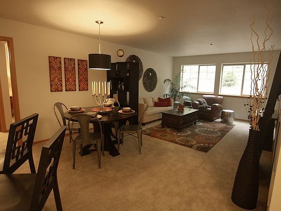 4th image of 9002 186th Ave E APT E301