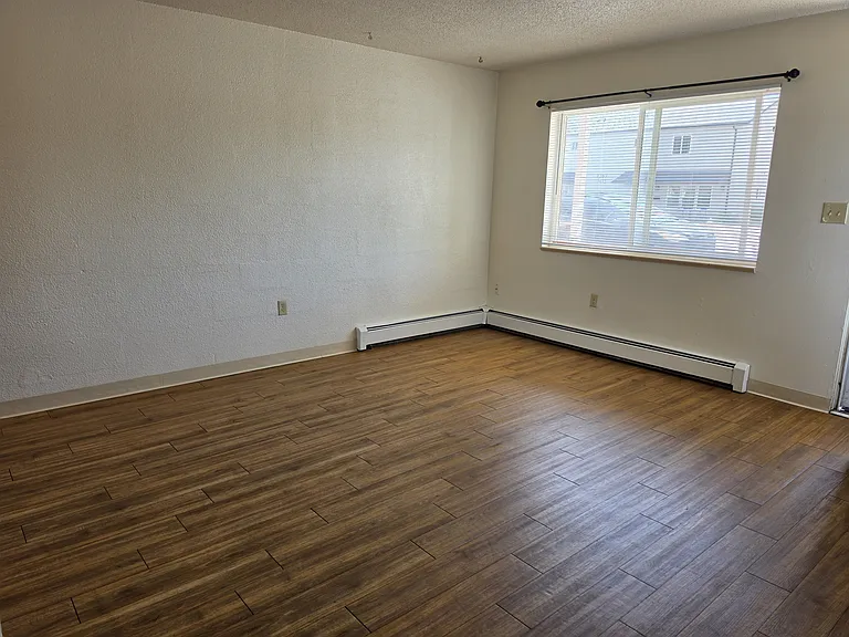1456 Bunting Ave #1 — Photo 1