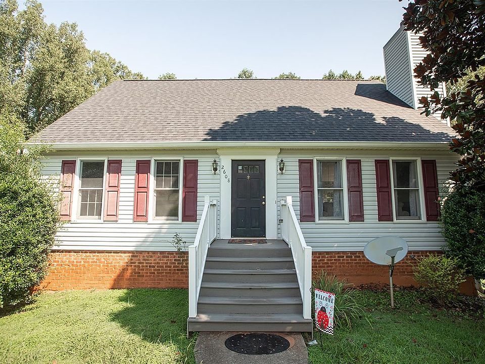 1st image of 2608 Linkhorne Dr