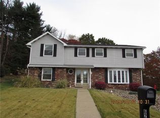 628 Courtview Dr, Greensburg, PA 15601