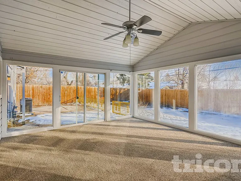 3222 Greenwood Cir — Photo 16