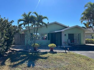 616 101st Ave N, Naples, FL 34108