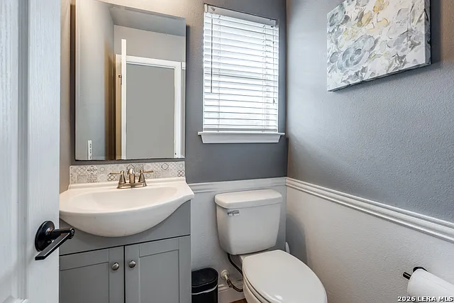 1017 Silvertree Blvd — Photo 13