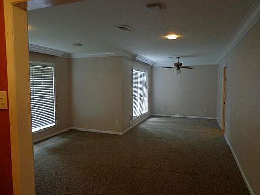 4th image of 5706 Kuldell Dr