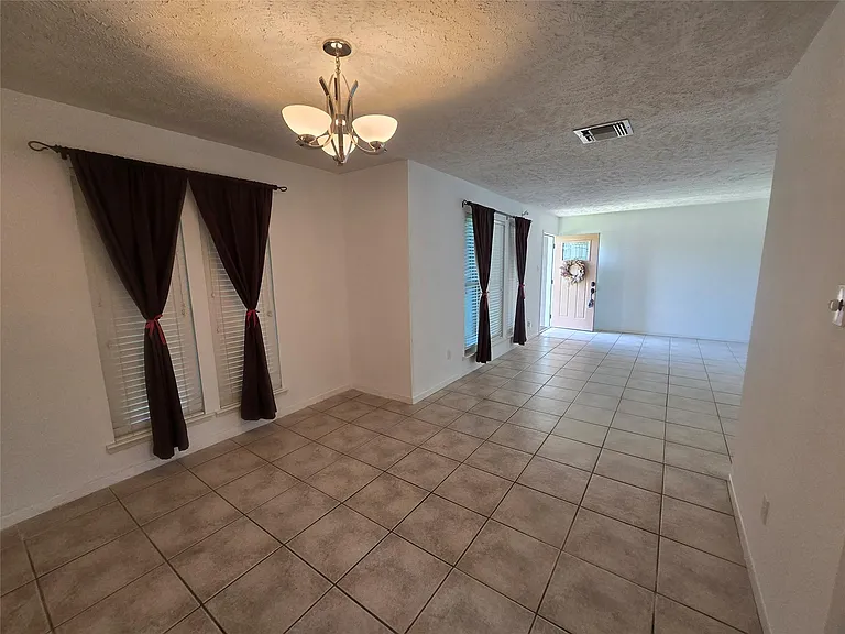 9802 Sagepike Dr — Photo 9