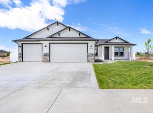 1375 Crescent St, Weiser, ID 83672