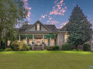 24740 Richmond Dr, Athens, AL 35613