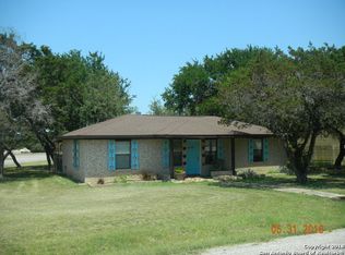 225 Friendlywood Dr, Canyon Lake, TX 78133