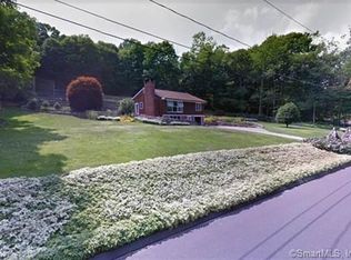 35 Donnelly Dr, Ridgefield, CT 06877