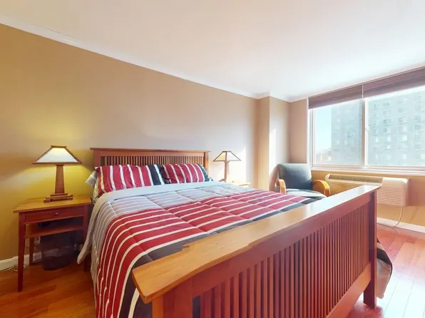 118-17 Union Turnpike image 26 of 49