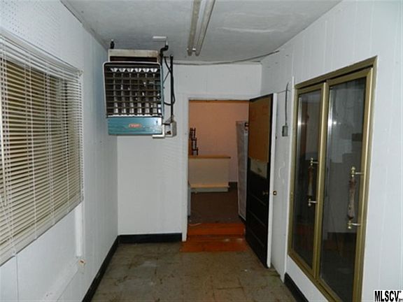 3rd image of 1707 Norwood St