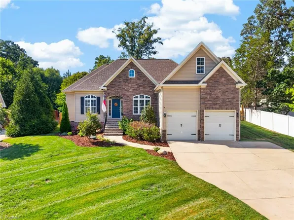 327 Trollinger St, Randleman, NC 27317