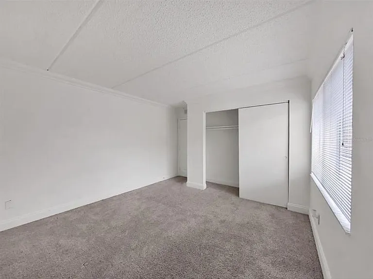 3206 W Azeele St #223 — Photo 2