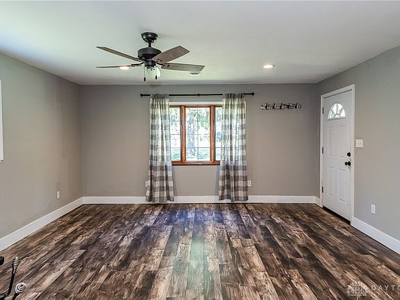 4th image of 4532 Opperman Ave