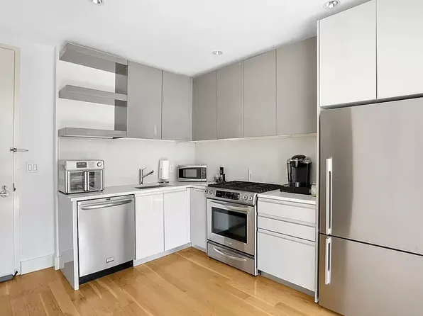 226 50th Ave APT 7A, Long Island City, NY 11101