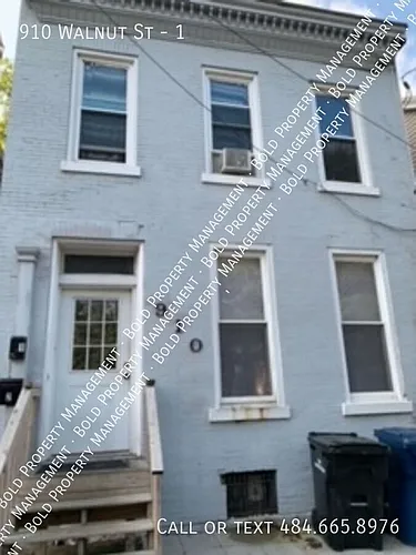 910 Walnut St #1 Photo 1