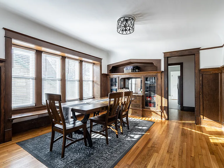 2127 N Hi Mount Blvd #UPPER — Photo 8