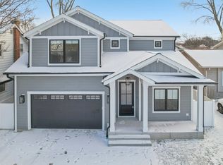 1411 N Dunton Ave, Arlington Heights, IL 60004