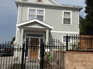 3142 Davis St, Oakland, CA
