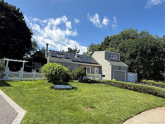 3rd image of 4 Sandy Court
