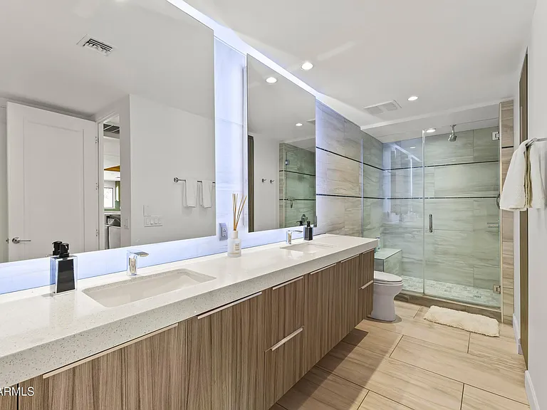 6834 N 72nd Pl — Photo 31