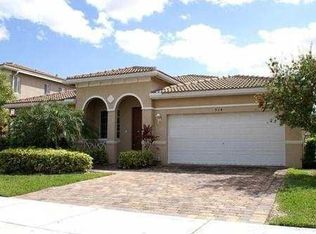 934 NW 206th St, Miami Gardens, FL 33169