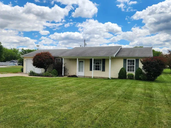 9239 E Lilac Ln, Cromwell, IN 46732