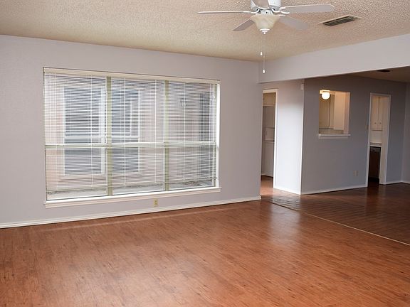 3rd image of 2311 Haynes Dr
