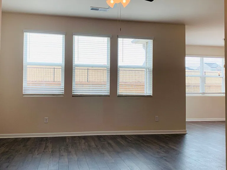 49 Lauritsen Way — Photo 14