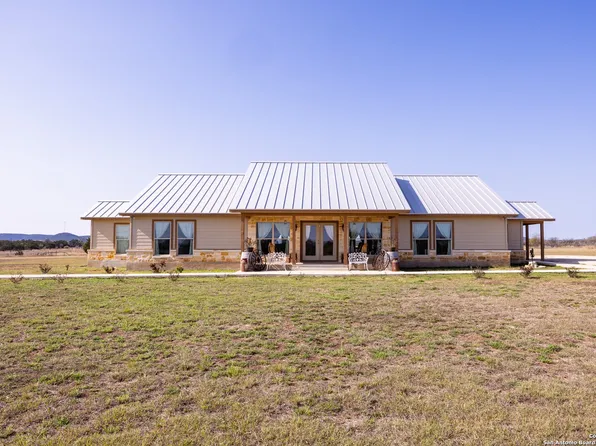 5025 state highway 16, Bandera, TX 78003