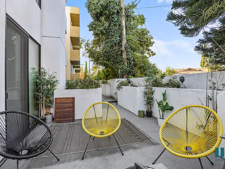 Large-Size Patio