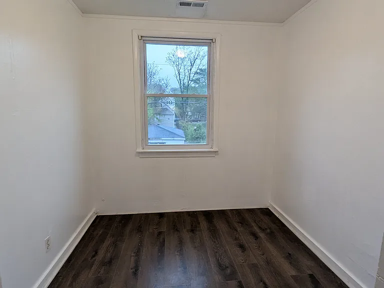 5205 S Winchester Ave — Photo 3