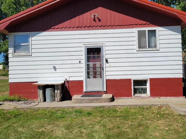 202 4th Ave SW, Ashley, ND 58413