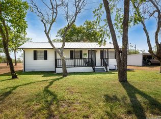 1880 Sandy Elm Rd, La Vernia, TX 78121