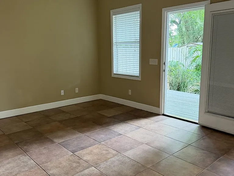 3613 S Summerlin Ave — Photo 10