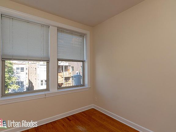 3rd image of 556 W Aldine Ave #31701E