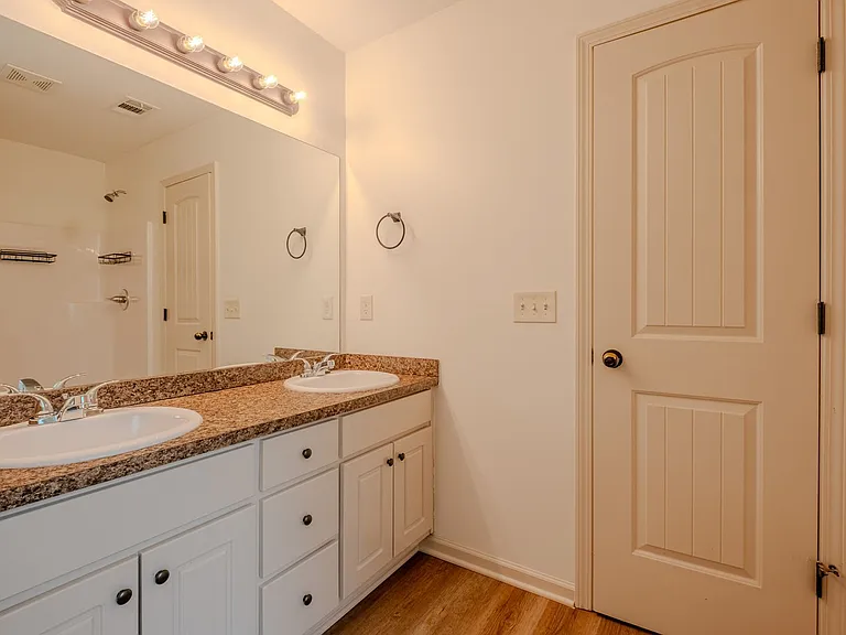 115 Cypress Pl — Photo 21