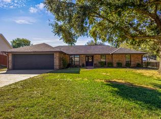 1611 Shady Creek Cir, Henderson, TX 75652
