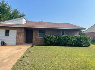 1205 Rolling Stone Dr, Tecumseh, OK 74873